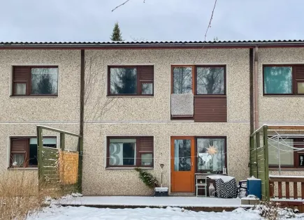 Casa adosada para 28 000 euro en Varkaus, Finlandia