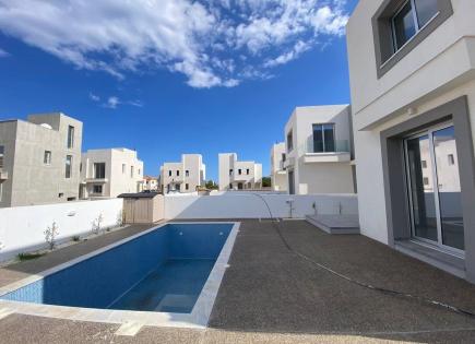 Villa for 398 000 euro in Protaras, Cyprus