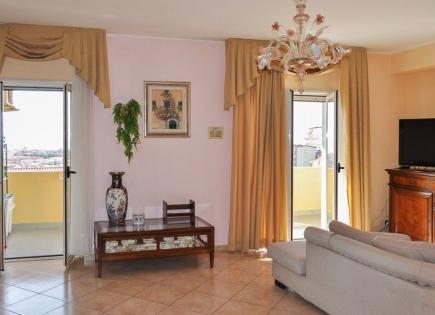 Apartment für 169 000 euro in Scalea, Italien