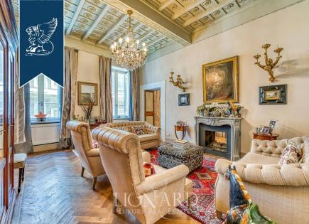 Apartment for 3 900 000 euro in Rome, Italy