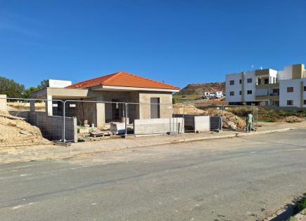 Villa für 380 000 euro in Larnaka, Zypern