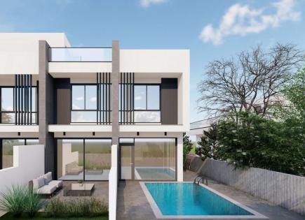 Townhouse for 375 000 euro in Paphos, Cyprus