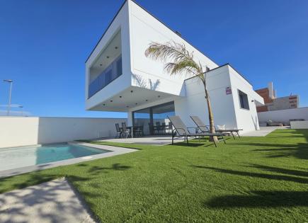 Villa for 750 000 euro in San Javier, Spain