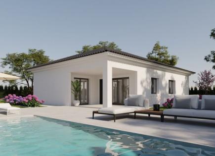 Villa for 215 000 euro in La Romana, Spain