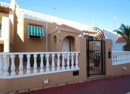 Townhouse for 375 000 euro in Torrevieja, Spain