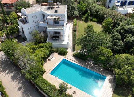 Villa for 2 500 euro per month in Chania Prefecture, Greece
