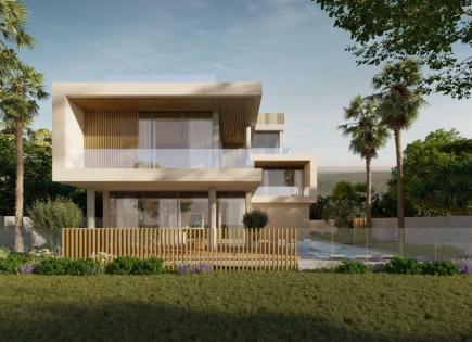 Villa for 3 794 247 euro in Abu Dhabi, UAE