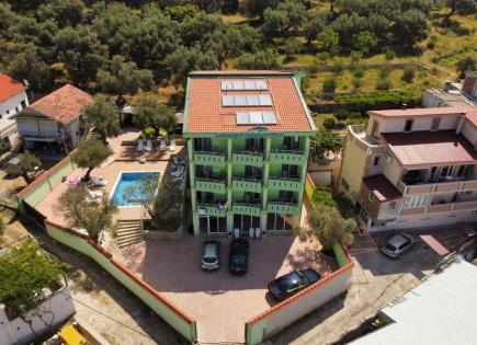 Hotel for 1 950 000 euro in Dobra Voda, Montenegro