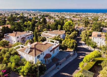 Villa for 568 670 euro in Kyrenia, Cyprus