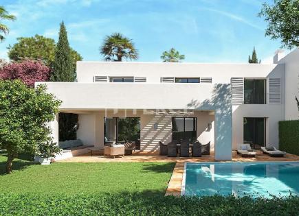 Villa for 1 175 000 euro in San Roque, Spain