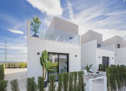 Townhouse for 220 000 euro in Murcia, Spain