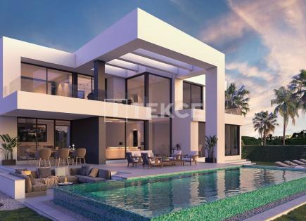 Villa for 1 610 000 euro in Malaga, Spain