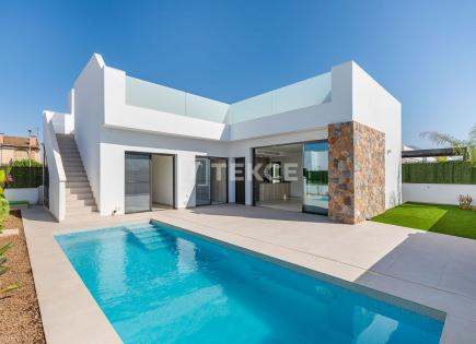 Villa for 450 000 euro in Los Alcazares, Spain
