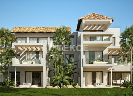 Apartment for 620 000 euro in Benahavis, Spain