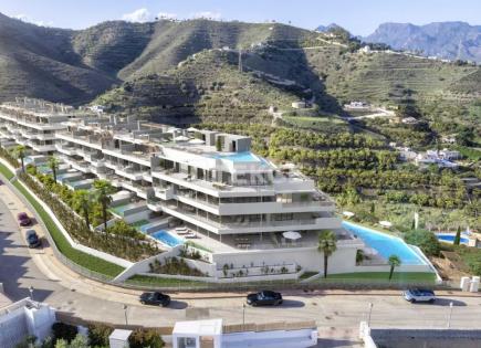 Penthouse for 600 000 euro in Torrox, Spain