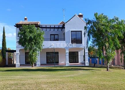 Villa for 625 000 euro in Estepona, Spain