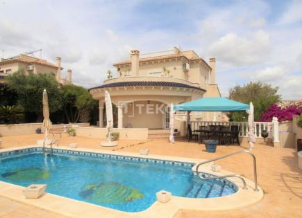 Villa for 399 000 euro in Orihuela, Spain