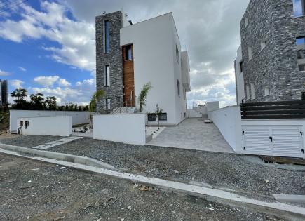 Villa for 1 750 000 euro in Paphos, Cyprus
