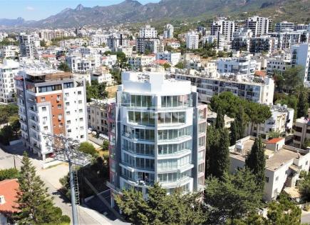 Penthouse for 262 000 euro in Kyrenia, Cyprus