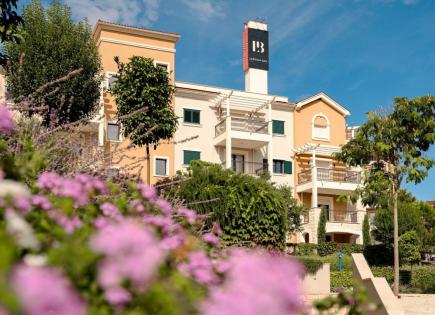 Apartment for 348 000 euro in Tivat, Montenegro