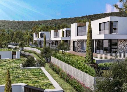Villa for 450 000 euro in Herceg-Novi, Montenegro