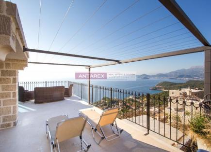 Apartment for 255 000 euro in Rezevici, Montenegro
