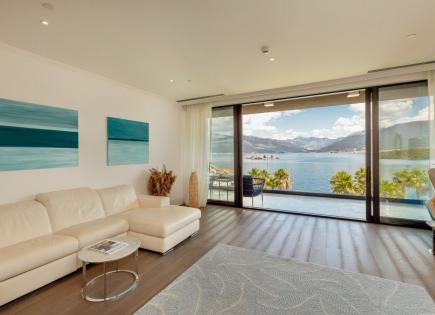 Apartment für 1 330 000 euro in Tivat, Montenegro