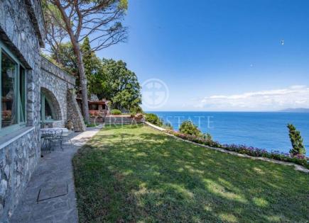 Villa in Monte Argentario, Italy (price on request)