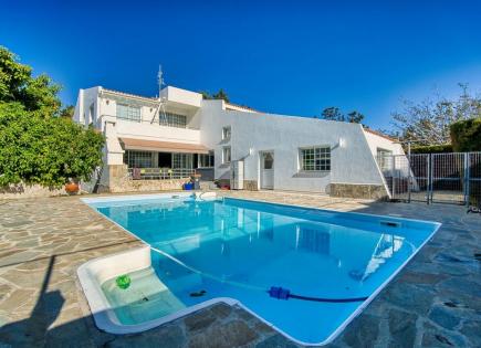 Villa for 780 000 euro in Paphos, Cyprus
