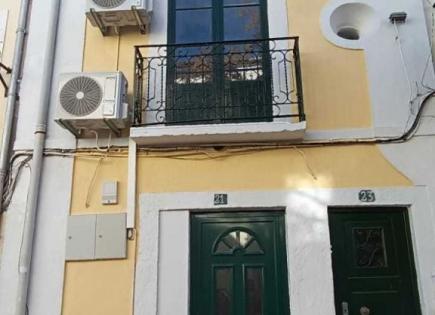 House for 430 000 euro in Setubal, Portugal