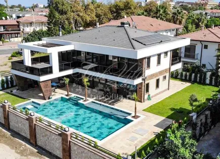Villa for 1 900 000 euro in Kemer, Turkey