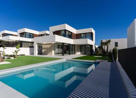 Villa for 830 000 euro in Finestrat, Spain
