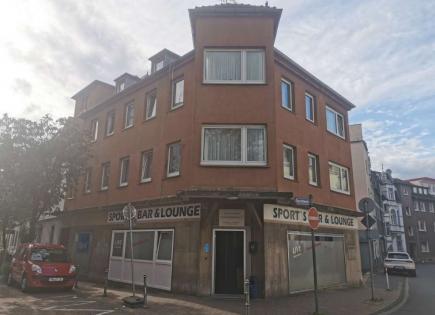 Commercial apartment building for 615 000 euro in Muelheim an der Ruhr, Germany