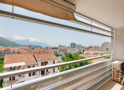 Flat for 230 000 euro in Becici, Montenegro