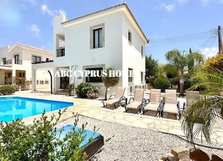 Villa for 395 000 euro in Paphos, Cyprus