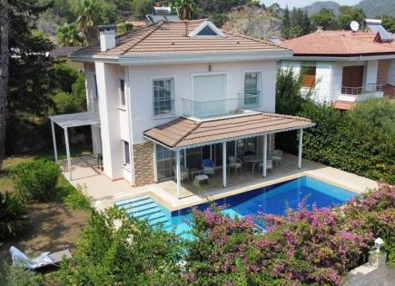 Villa for 550 000 euro in Camyuva, Turkey