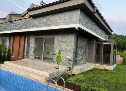 Villa for 630 000 euro in Kemer, Turkey