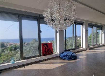 Haus für 440 000 euro in Tivat, Montenegro