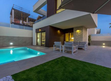 Villa for 474 000 euro in Ciudad Quesada, Spain