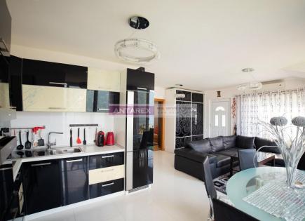Apartment für 159 000 euro in Stoliw, Montenegro