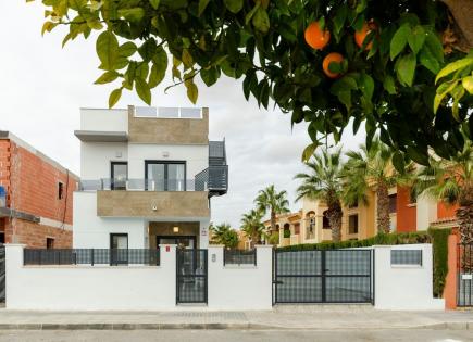 Villa for 349 000 euro in Torrevieja, Spain