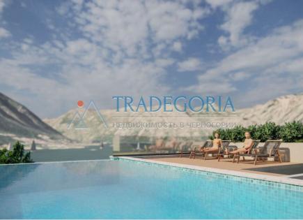 Flat for 250 000 euro in Dobrota, Montenegro