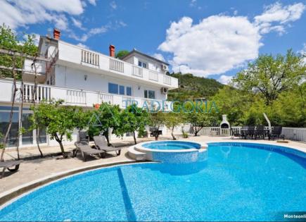Villa for 795 000 euro in Tivat, Montenegro