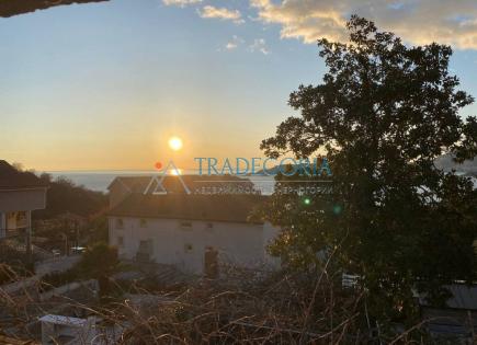 Flat for 130 000 euro in Przno, Montenegro