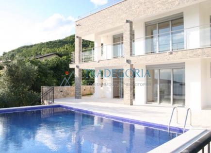 Villa for 750 000 euro in Kumbor, Montenegro