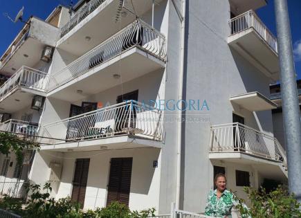 Haus für 340 000 euro in Igalo, Montenegro