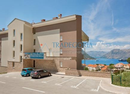 Wohnung für 157 000 euro in Dobrota, Montenegro