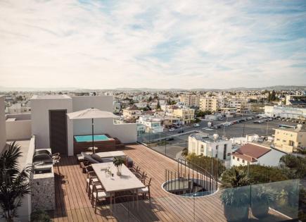 Penthouse for 270 000 euro in Larnaca, Cyprus
