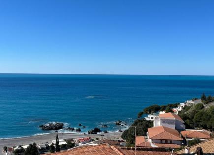 Flat for 189 000 euro in Scalea, Italy