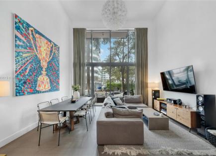 Casa adosada para 783 555 euro en Miami, Estados Unidos